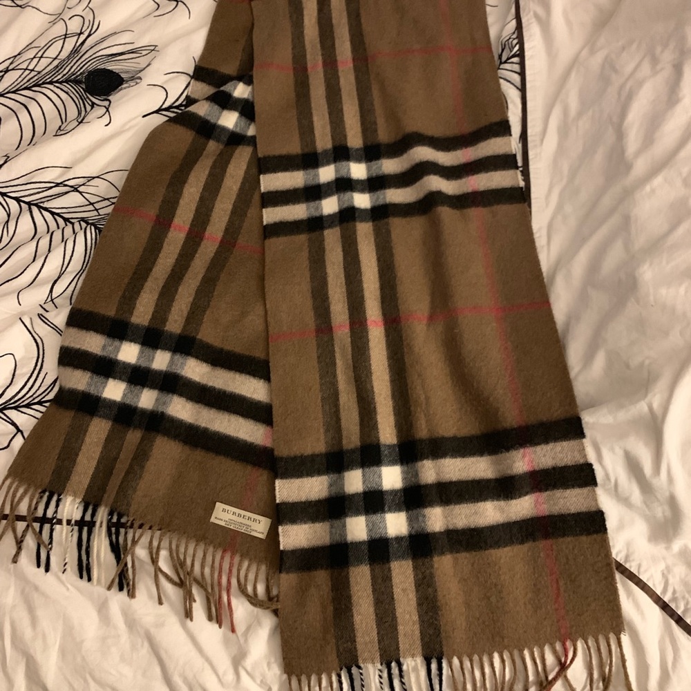 Vintage Burberry cashmere scarf